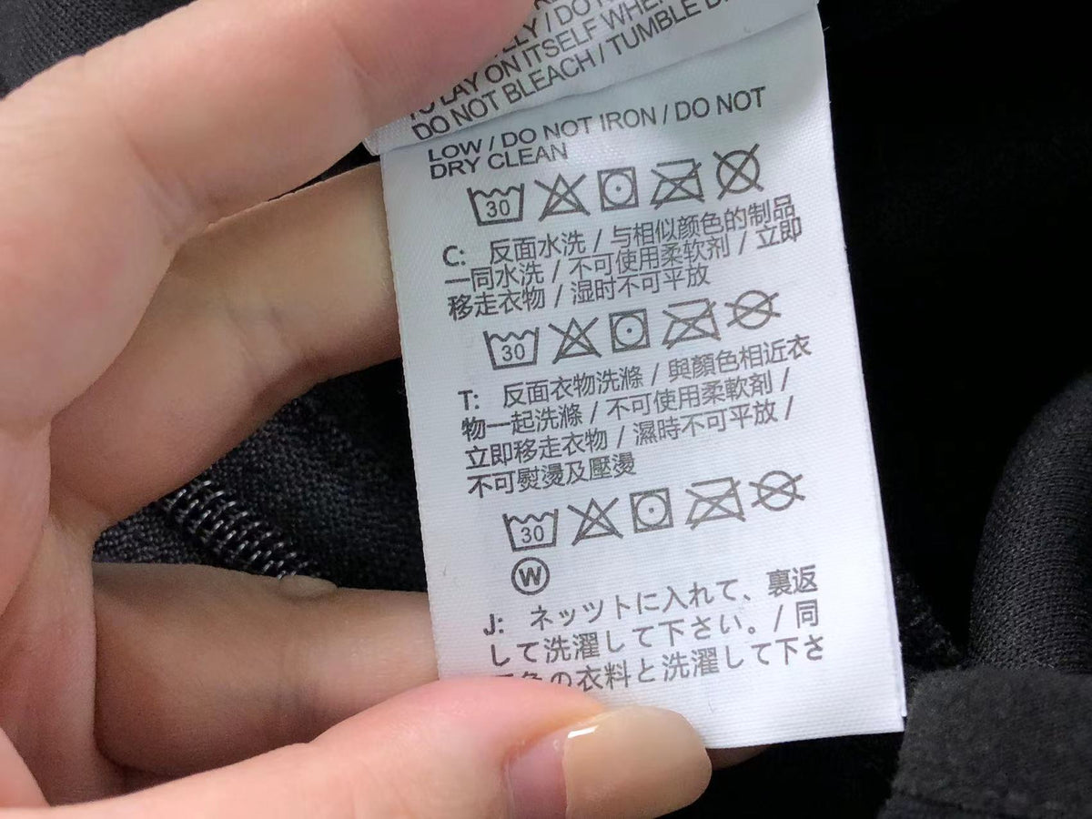 N1K Kapuzenpullover