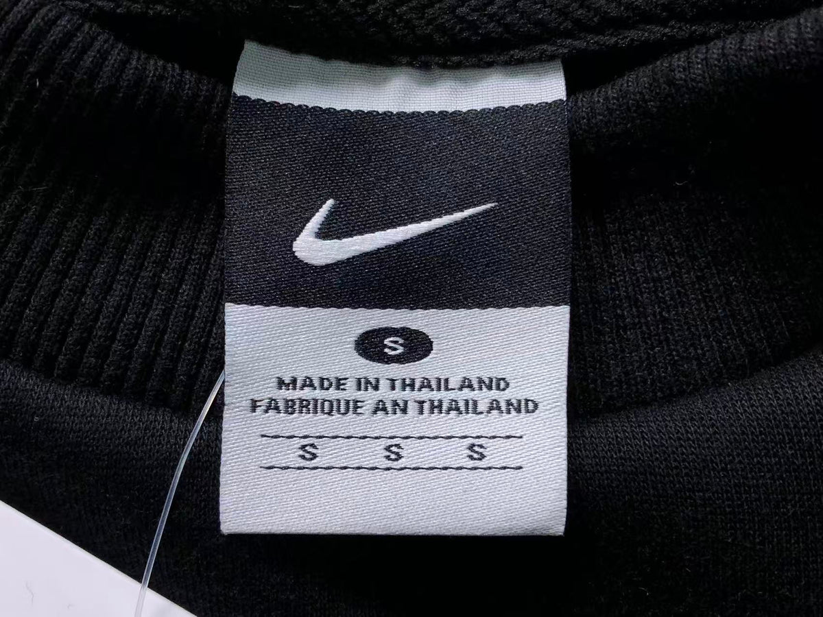 N1K Kapuzenpullover