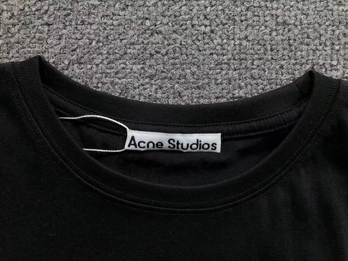 Acne Studios T-Shirt Damen