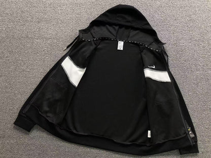 N1K Kapuzenpullover