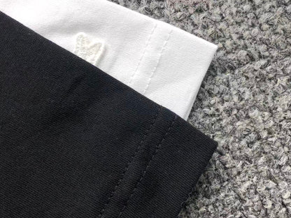 Klassisches T-Shirt