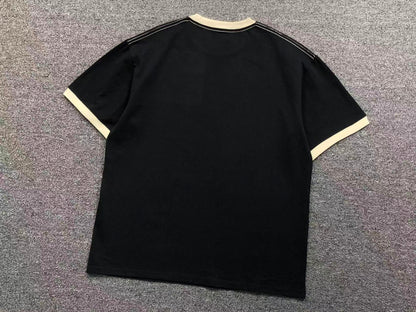 Klassisches T-Shirt