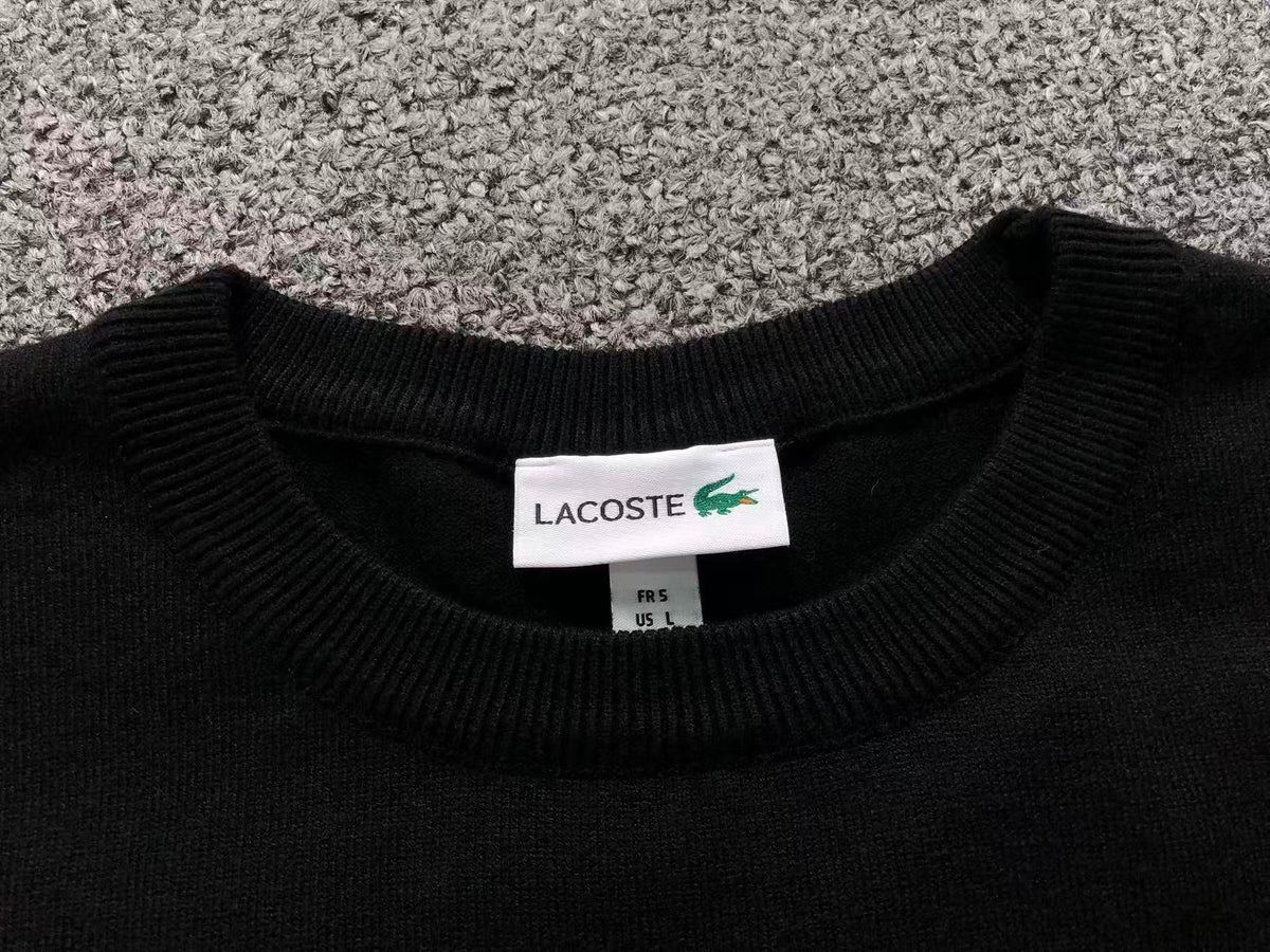 Klassischer Pullover
