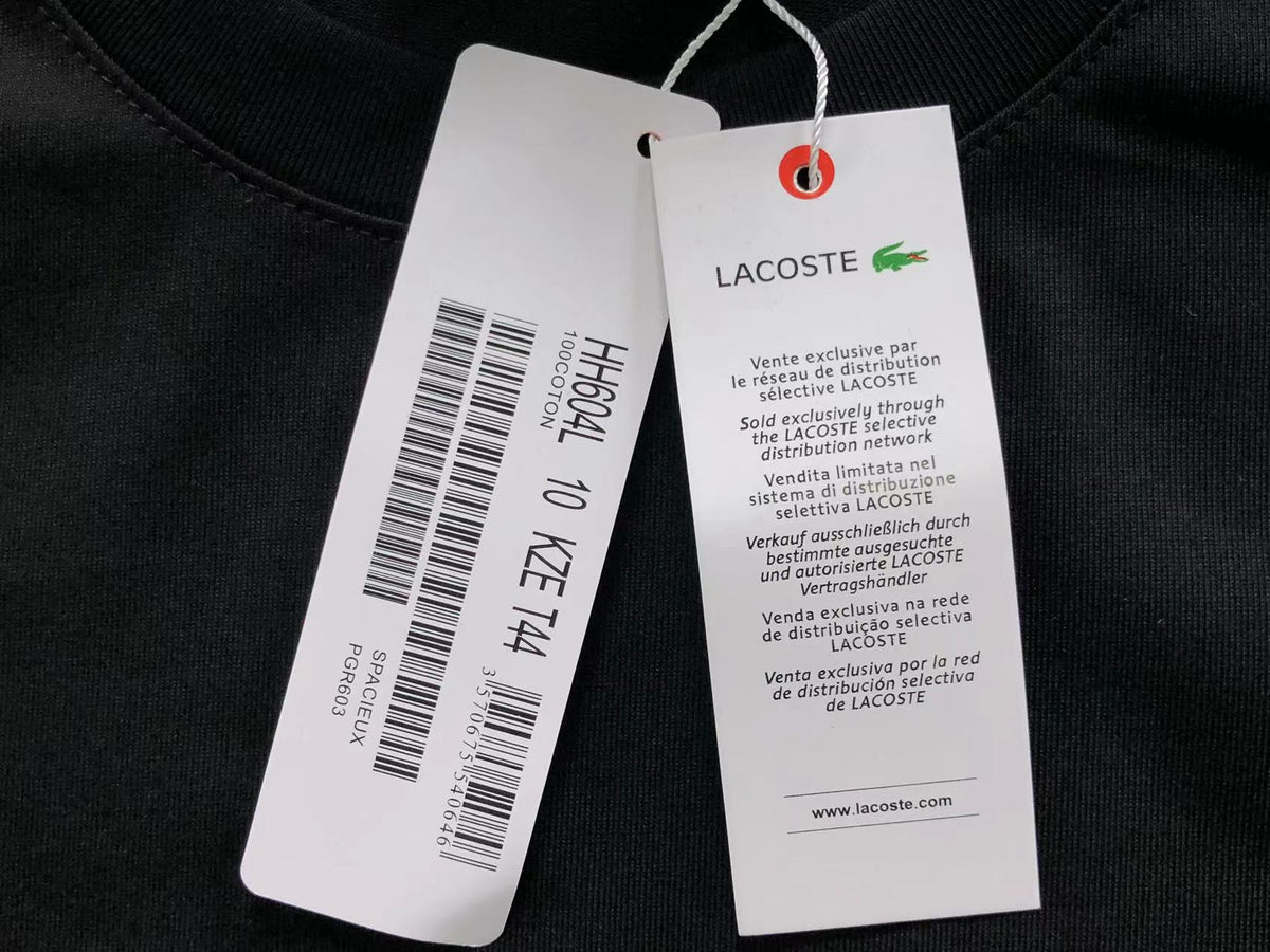Klassisches T-Shirt
