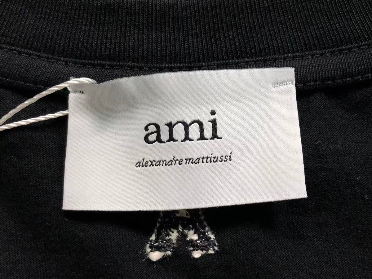 AM1 T-Shirt