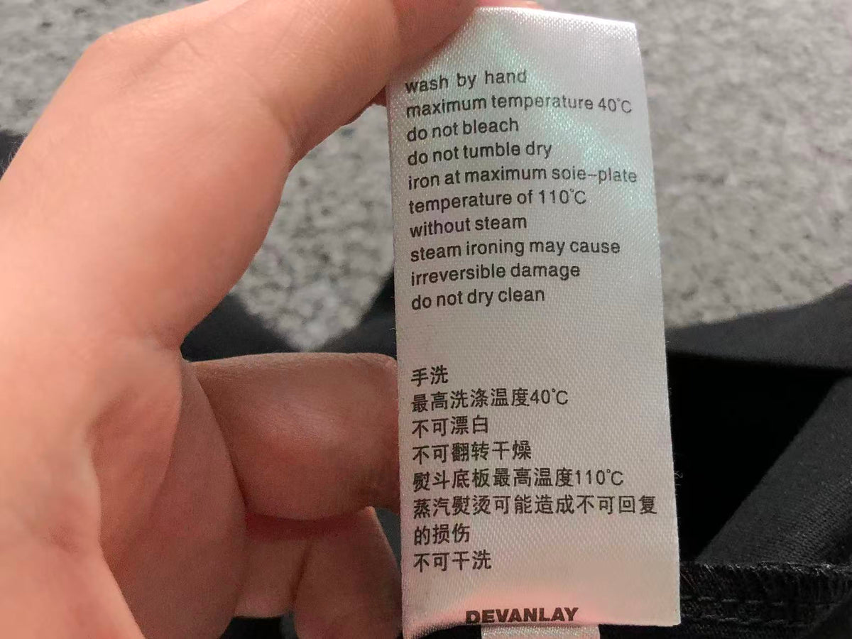 Klassisches T-Shirt