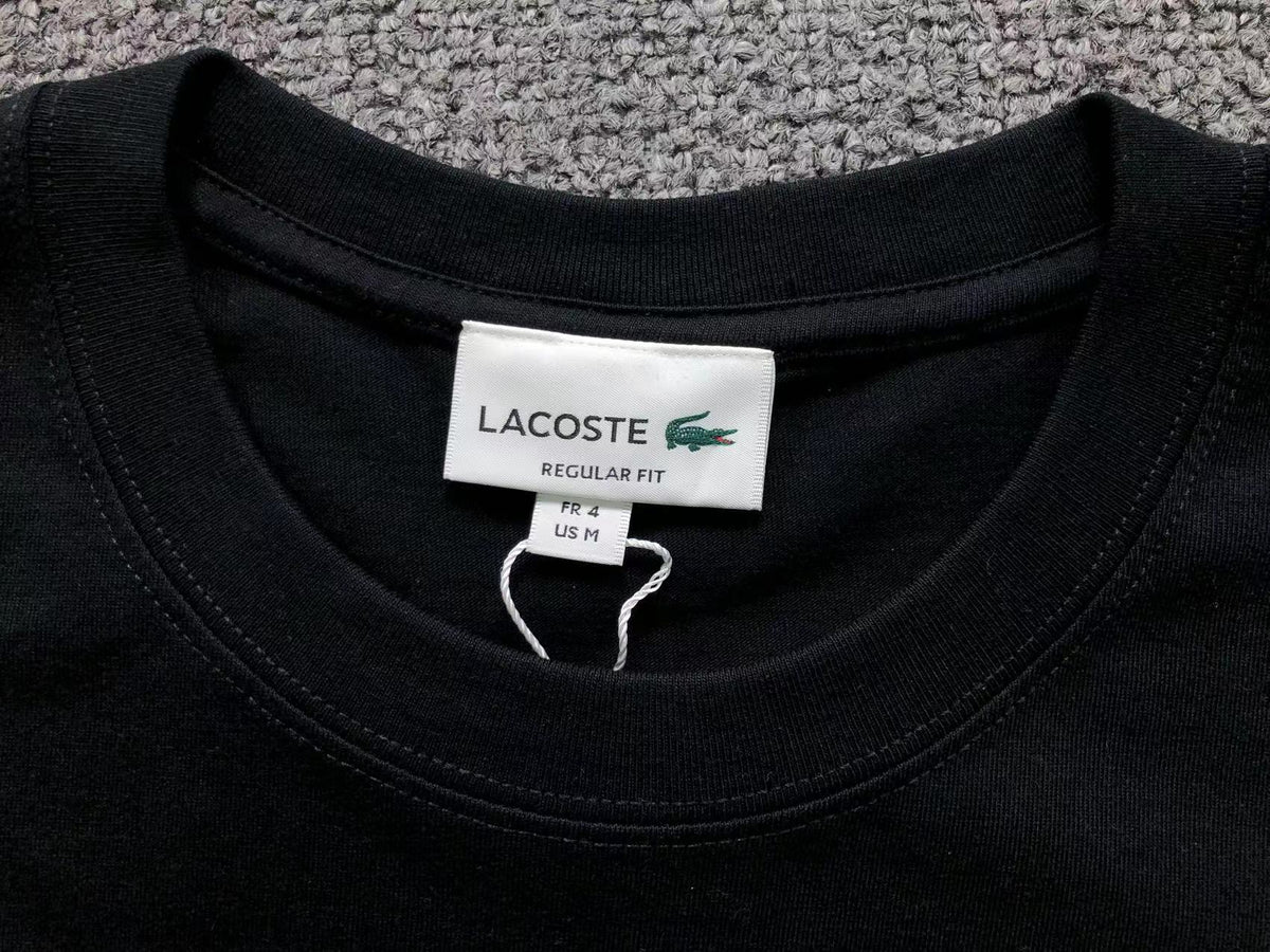 Klassisches T-Shirt