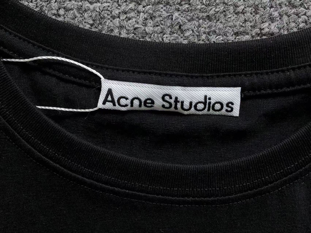 Acne Studios T-Shirt Damen