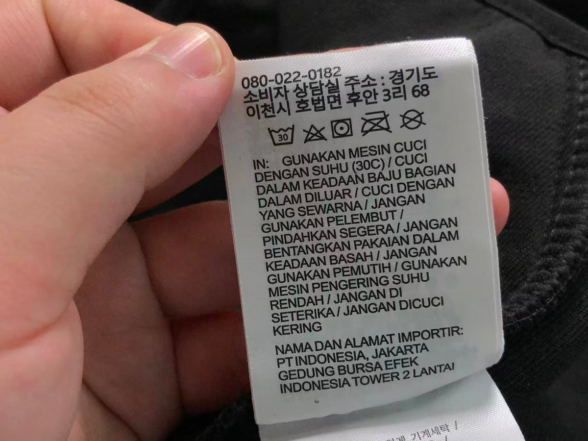 N1K Kapuzenpullover