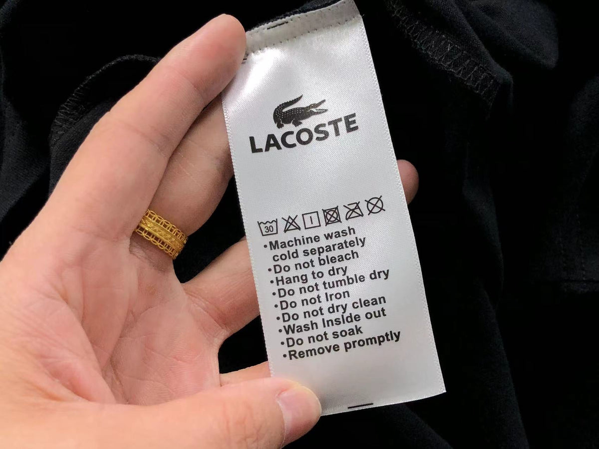 Klassisches T-Shirt