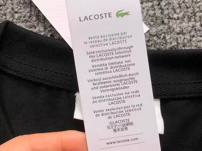Klassisches T-Shirt