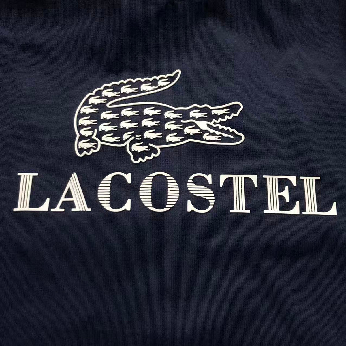 Klassisches T-Shirt