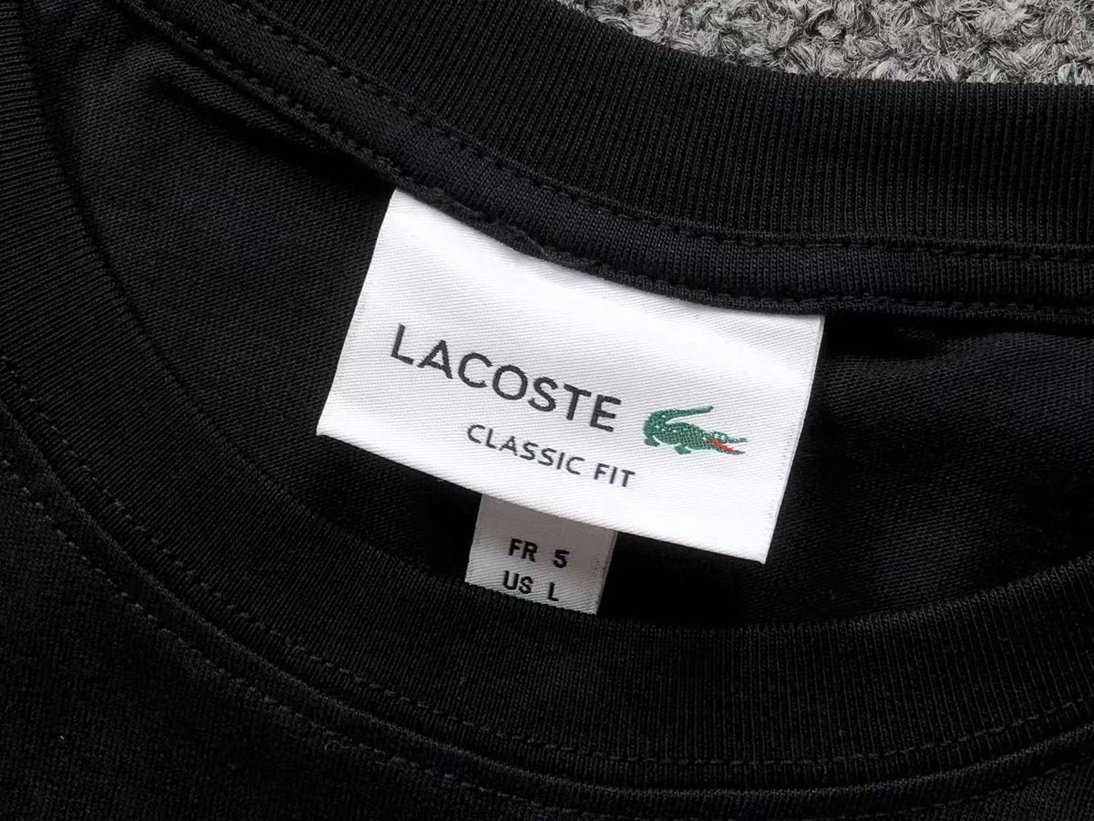 Klassisches T-Shirt