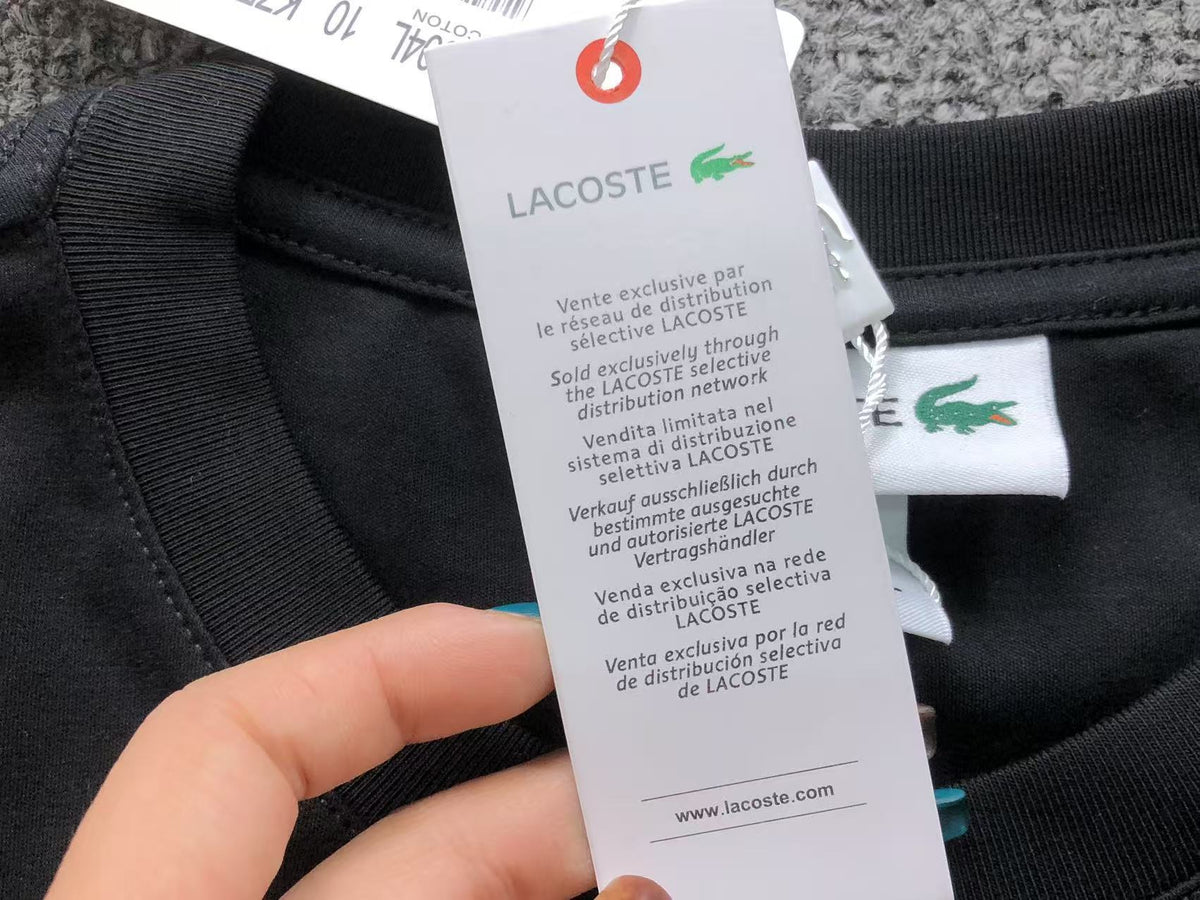 Klassisches T-Shirt