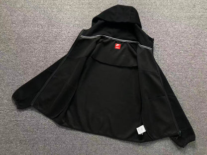 N1K Kapuzenpullover