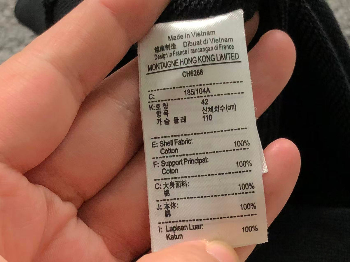 Klassischer Hoodie