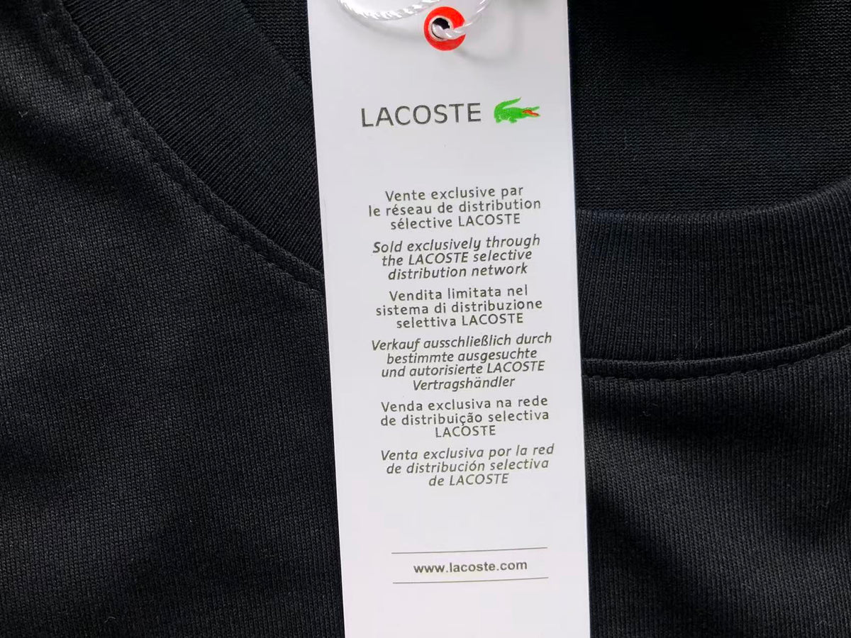 Klassisches T-Shirt