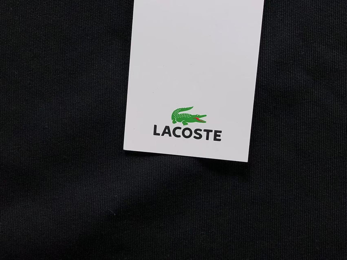Klassisches T-Shirt