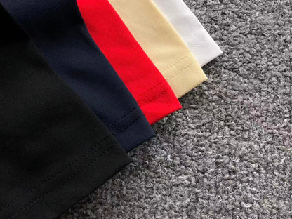 Klassisches T-Shirt