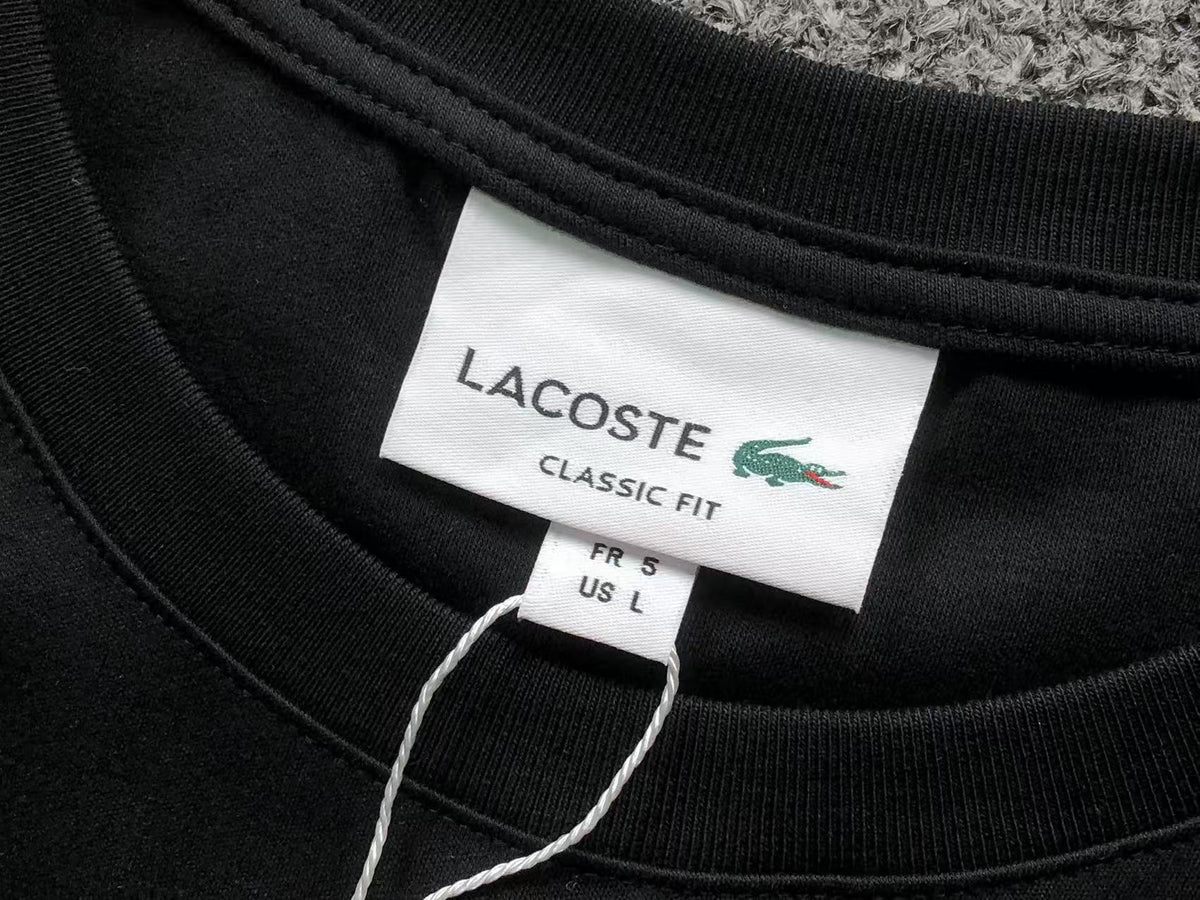 Klassisches T-Shirt