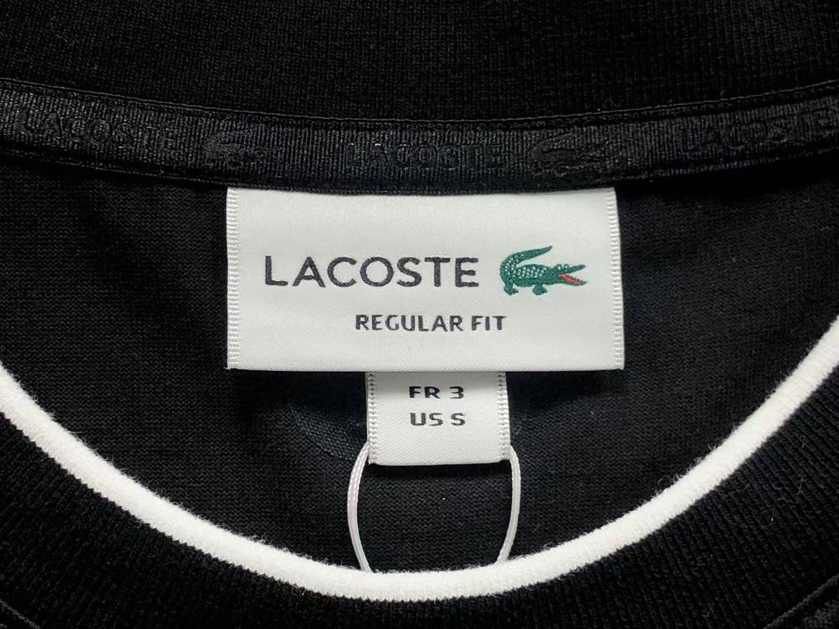 Klassisches T-Shirt