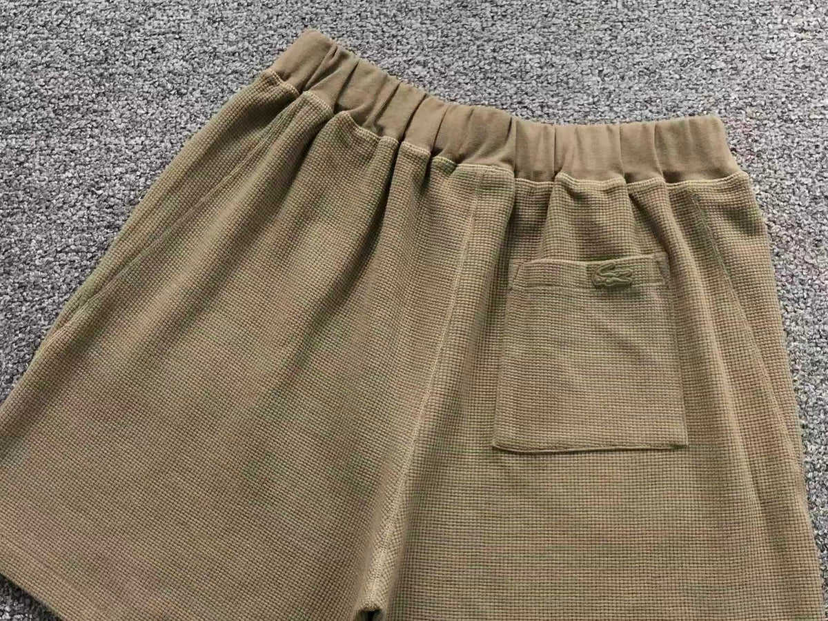 Klassisches Shorts-T-Shirt