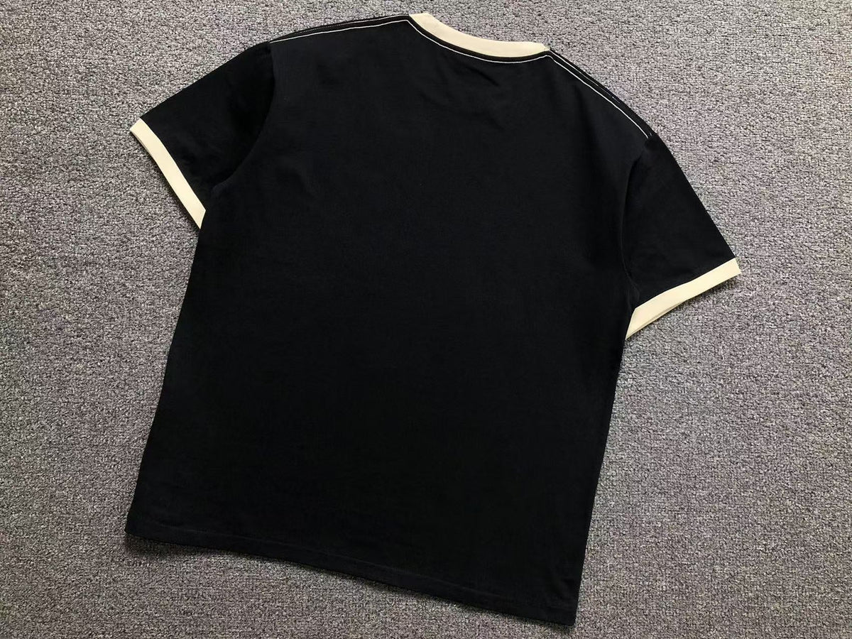 Klassisches T-Shirt