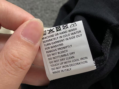 Klassisches T-Shirt
