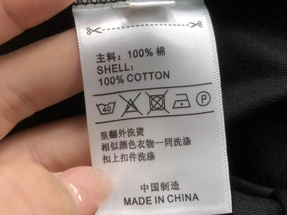 Klassisches T-Shirt