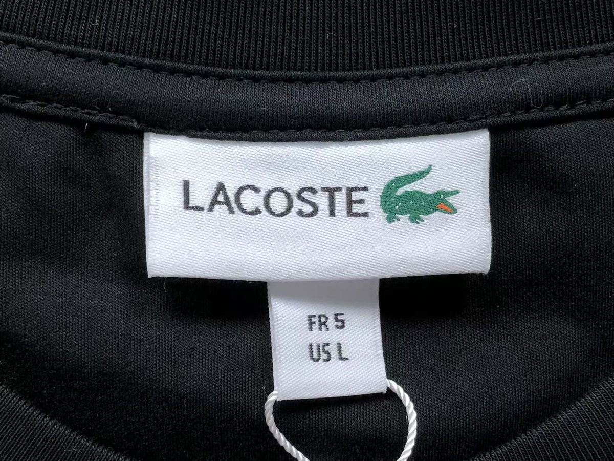 Klassisches T-Shirt