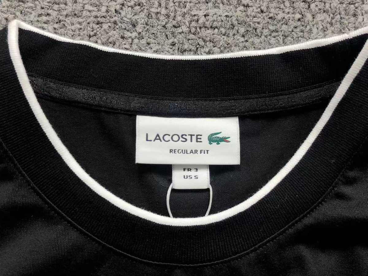 Klassisches T-Shirt