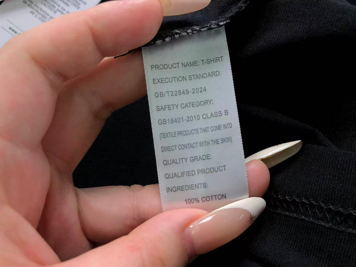 Klassisches T-Shirt
