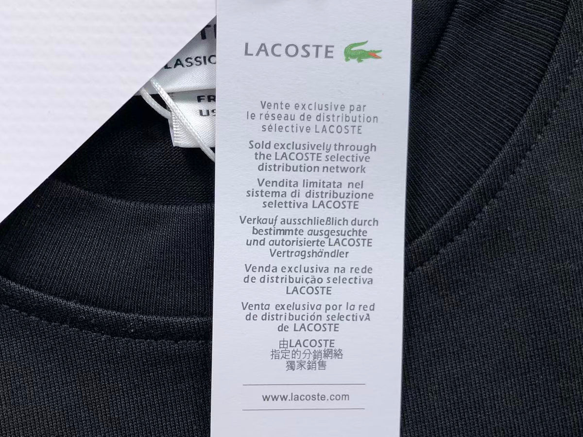 Klassisches T-Shirt