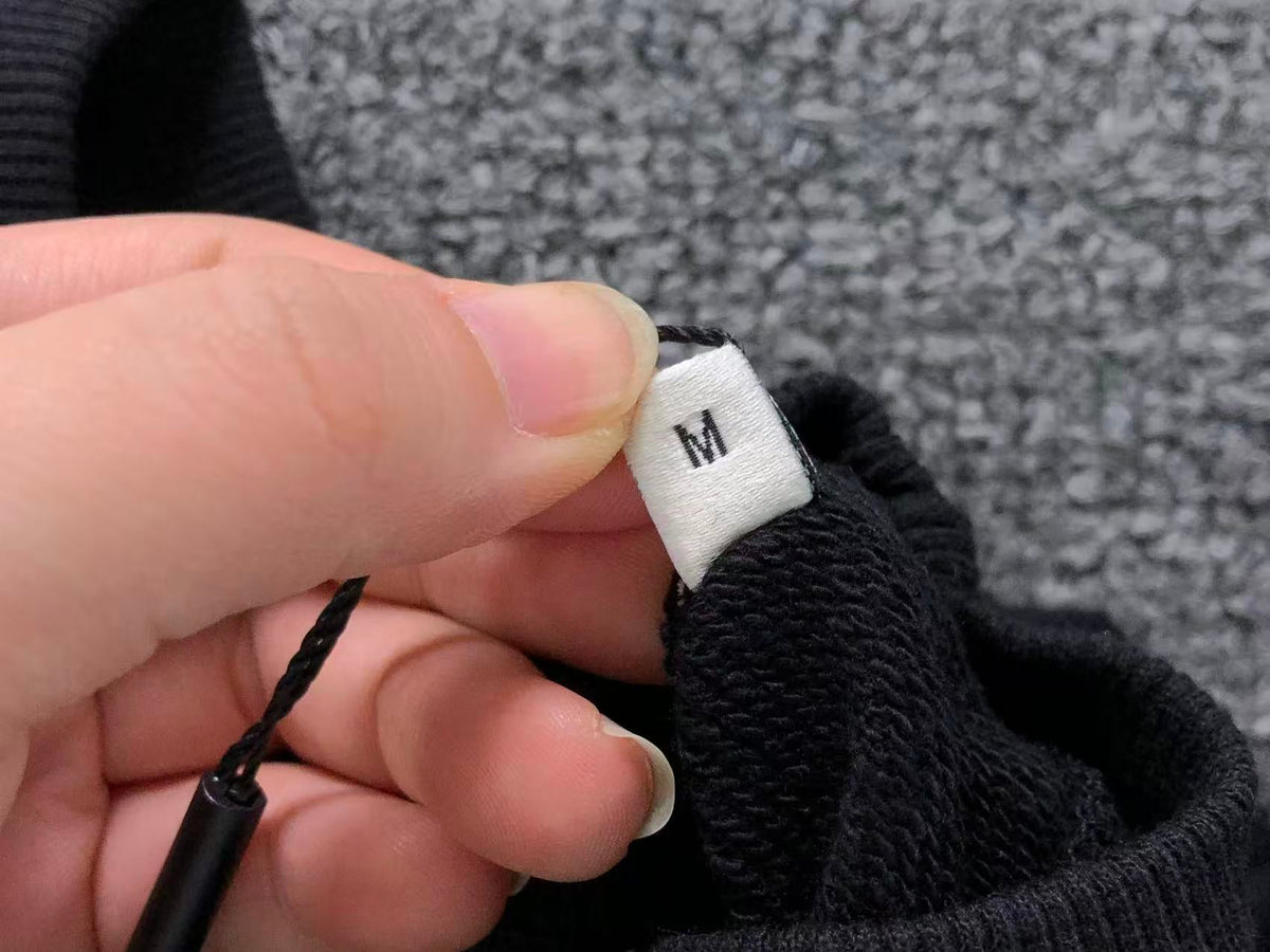 Am1 Kapuzenpullover