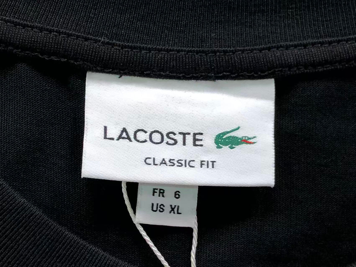 Klassisches T-Shirt