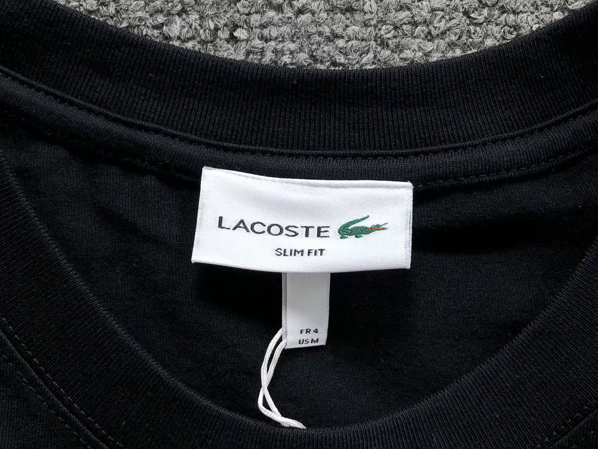 Klassisches T-Shirt